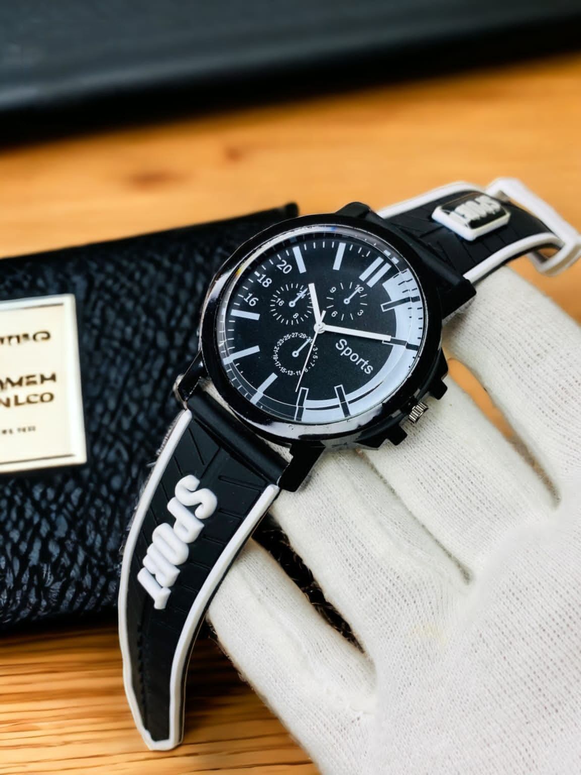 Analog Rubber Strap Watch